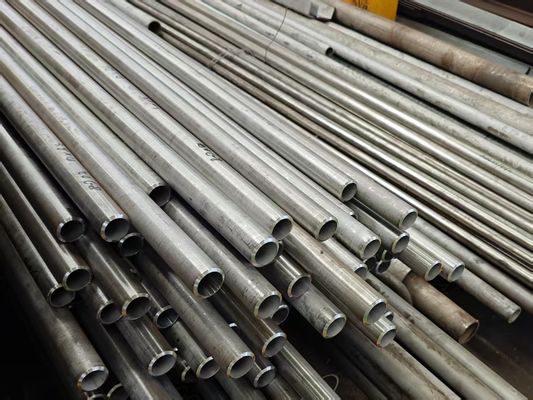 ASTM A192 لوله های کتلی بدون درز با فشار بالا رنگ سیاه برای استفاده صنعتی
