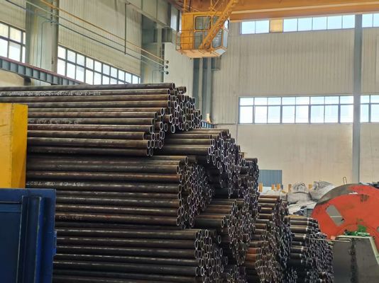 لوله های دیگ بخار فولادی کربنی بدون درز سفارشی برای دیگهای بخار فشار بالا