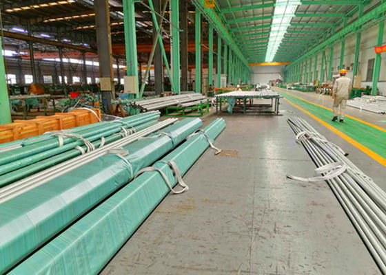 لوله ضد زنگ بدون درز Astm A213 / لوله استنلس استیل بدون درز 38.1 میلی متر - 101.6 میلی متر