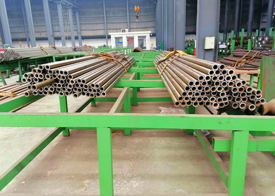 TP304 SS304 لوله های بهداشتی جوش داده شده برای صنعت آب در پایان با روکش فلز
