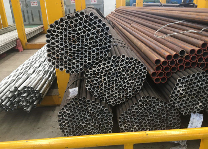 لوله های جوش داده شده از جنس استنلس استیل ASTM A312 TP304H TP321 ASTM A790 S31803 SCH10 SCH40،6M 11.8M